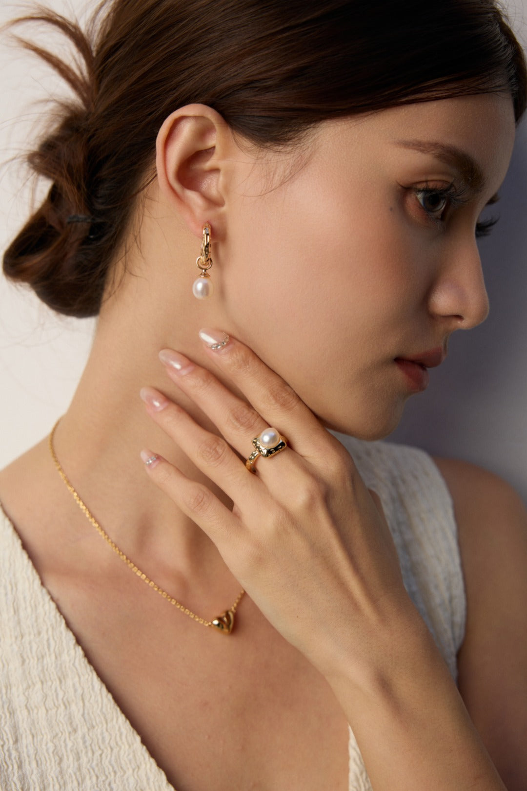 Minimalist Natural Pearl Ring – Elegant Open Design, Timeless Parisian Simplicity