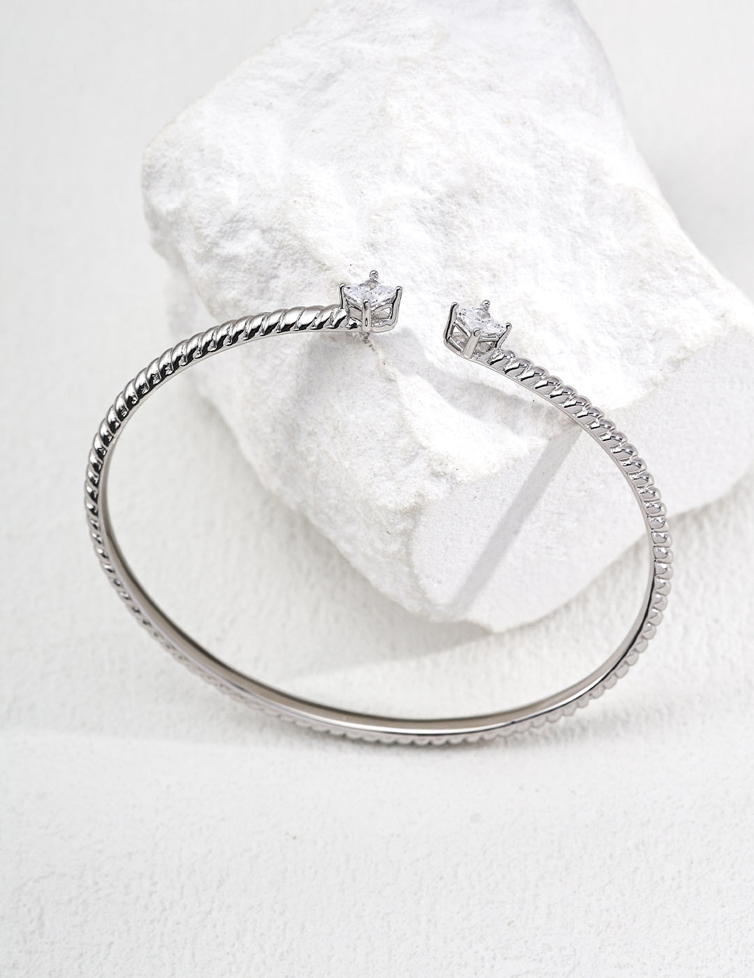 Adjustable Zircon Bangle – Modern Minimalist Sparkle, Parisian-Inspired Elegance