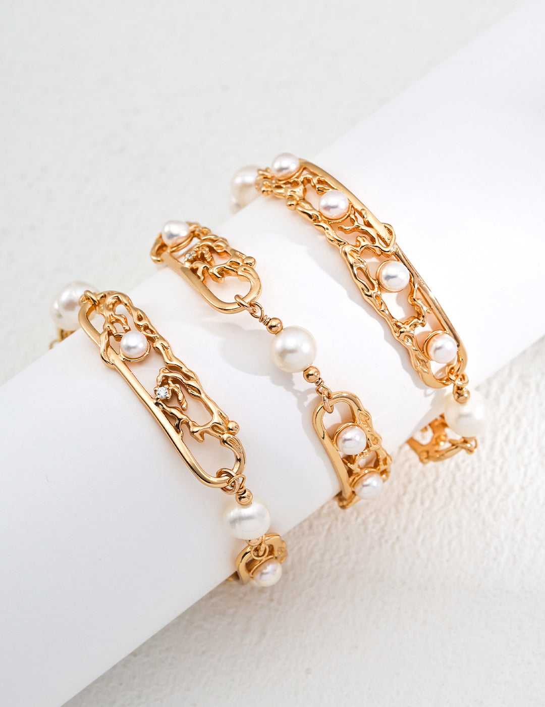 Lustre Éternel Bracelets- Natural pearls