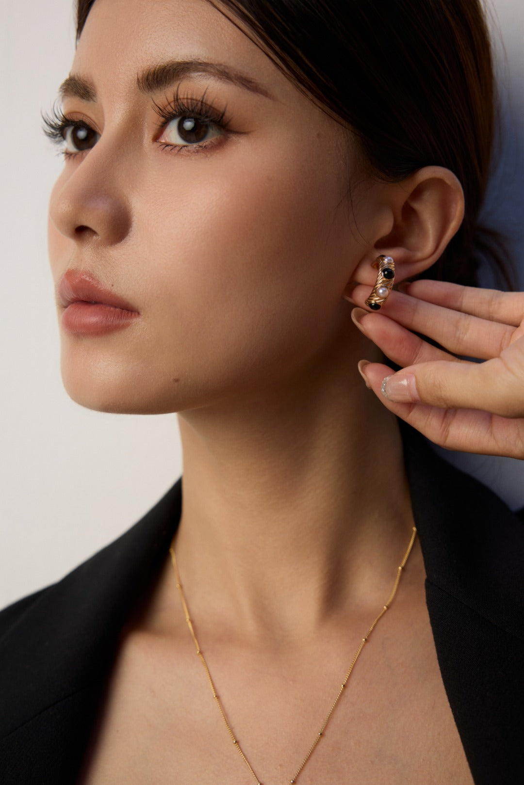 Nocturnal Light Earings- Black onyx， Natural Pearl