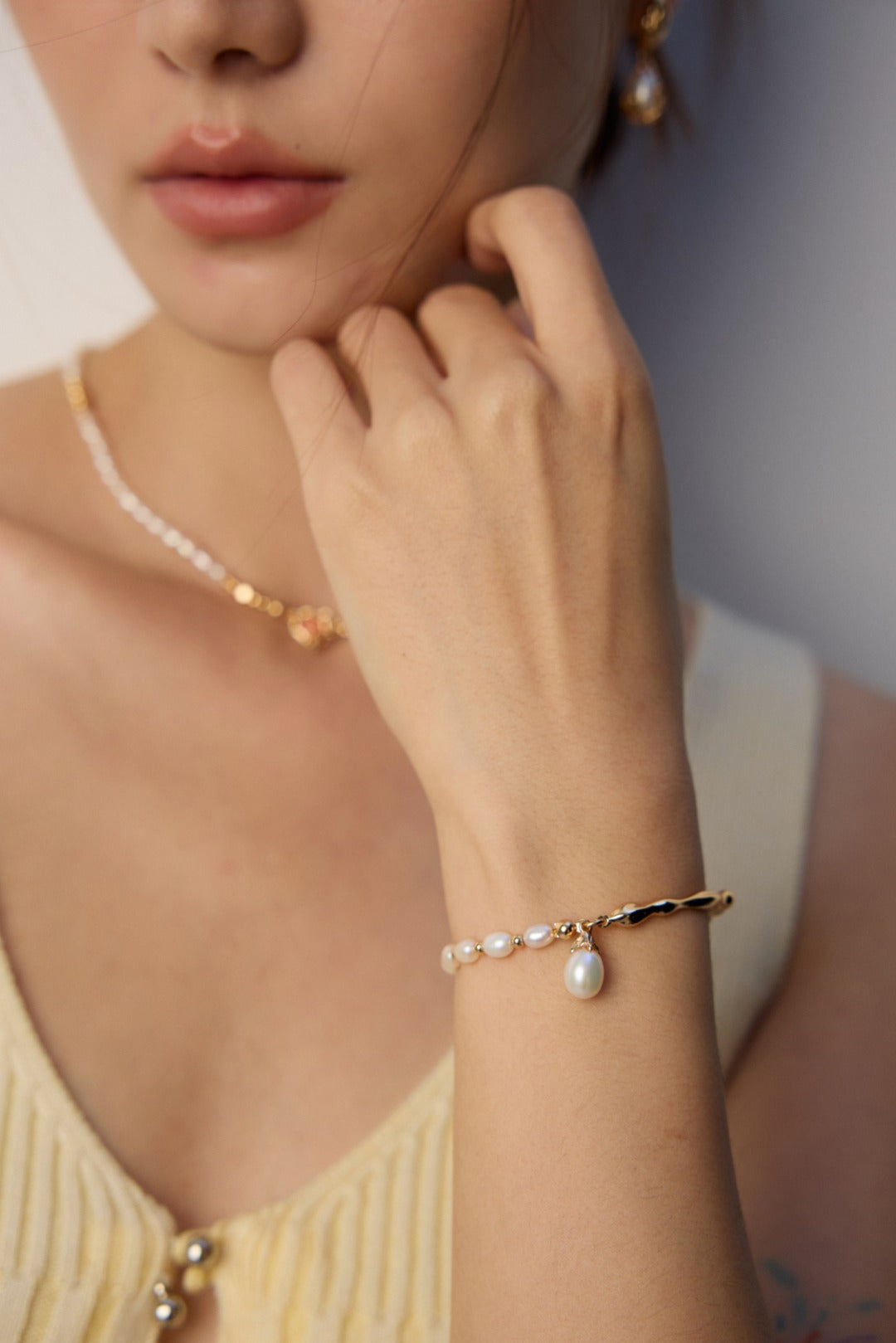 Elegance Minimalist Natural Pearl Bracelet- Adjustable Chain Elegance