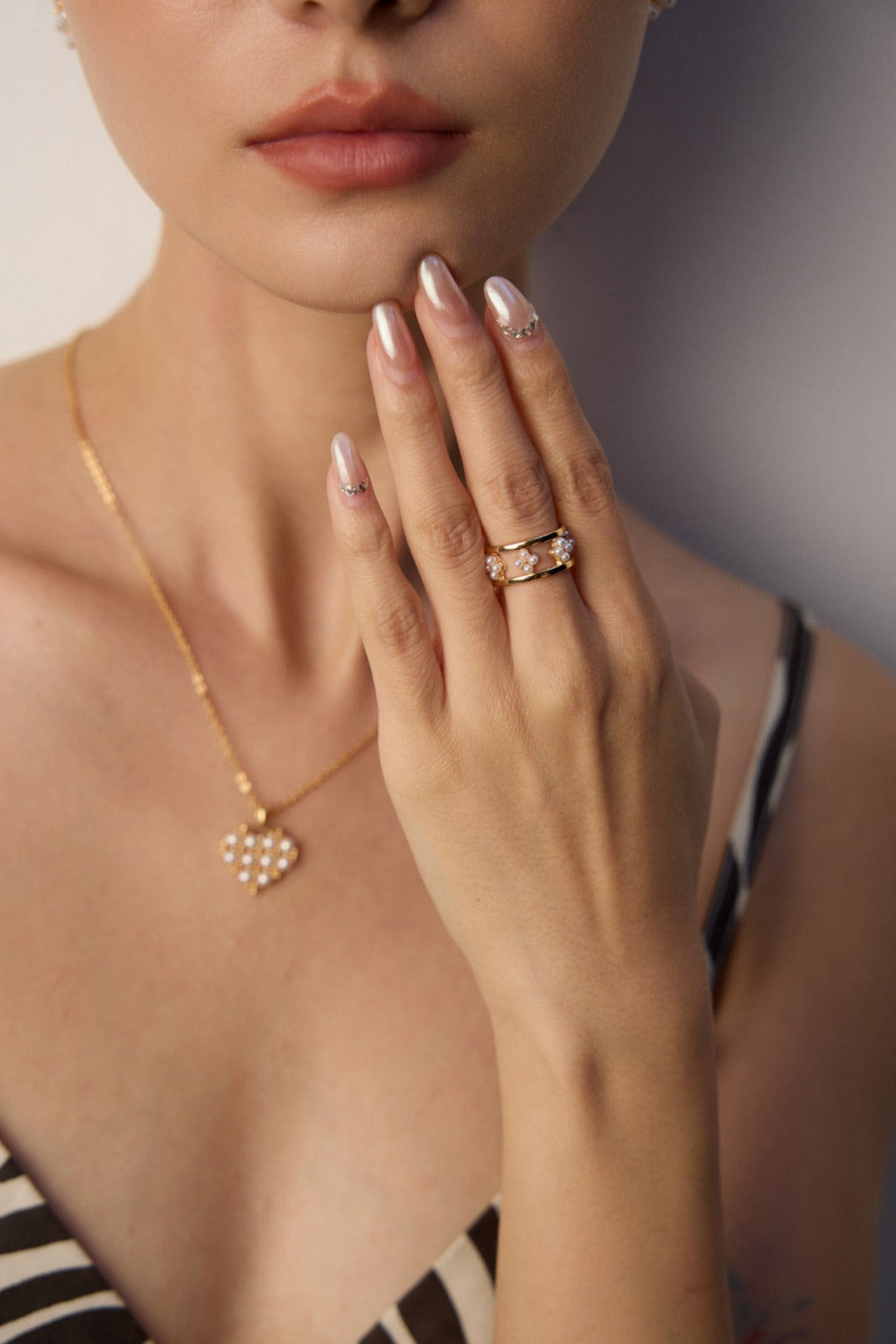 Eternal Glow Pearl-Inspired Ring- Parisian simplicity and elegance