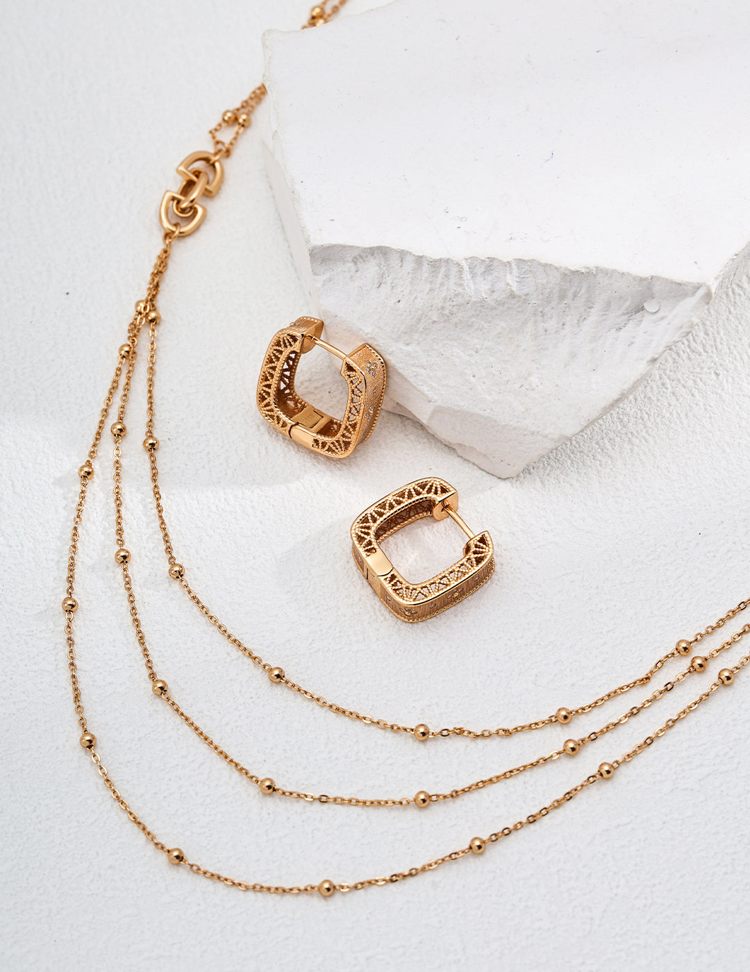 Parisian Minimalist Elegance Silver Vintage-Inspired Layered Chain Necklace